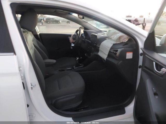 Hyundai Ioniq Sel Image 4