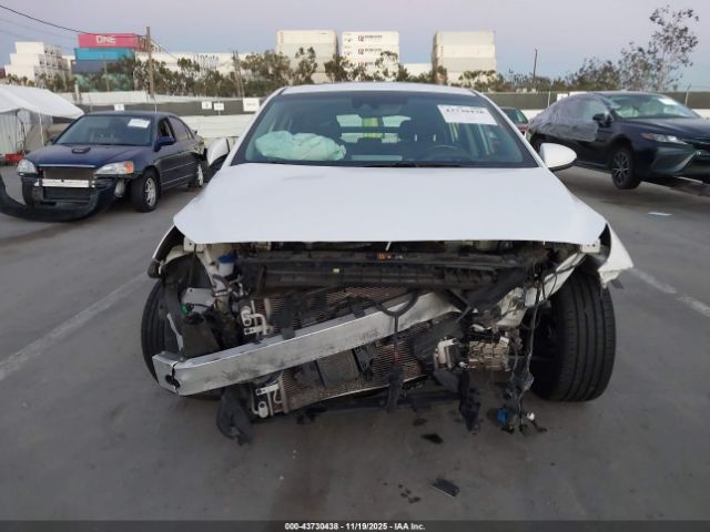 Hyundai Ioniq Sel Image 5