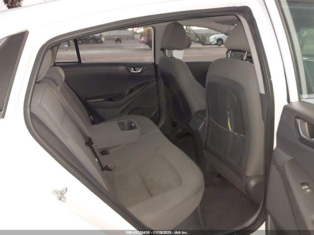 Hyundai Ioniq Sel Image 3