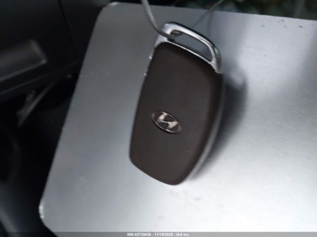 Hyundai Ioniq Sel Image 8