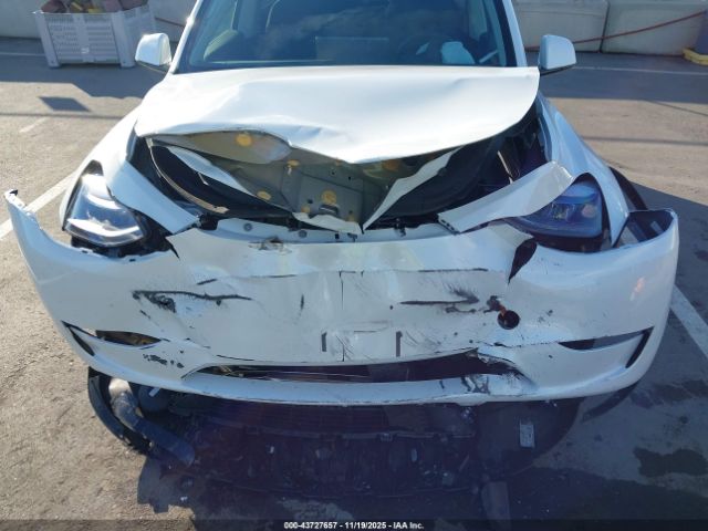 Tesla Model Y Long Range Dual Motor Rear-wheel Drive Image 13