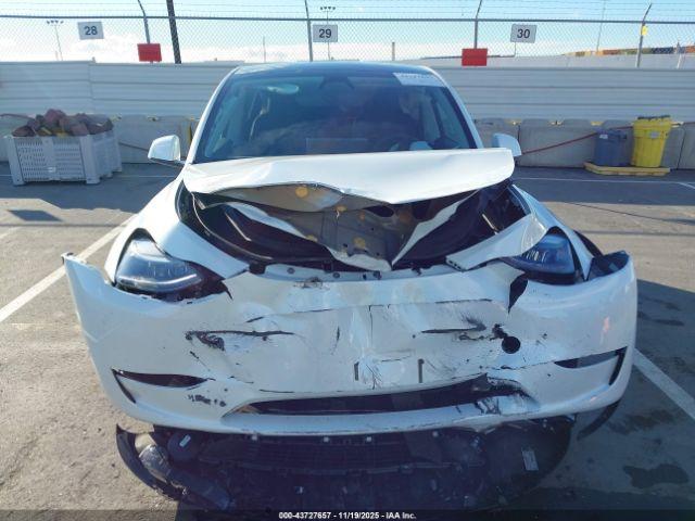 Tesla Model Y Long Range Dual Motor Rear-wheel Drive Image 5