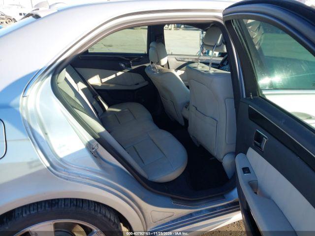 Mercedes-Benz E-Class Image 12