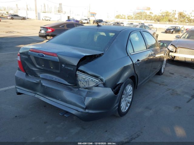 Ford Fusion Image 12