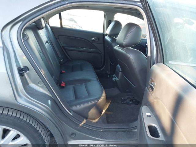 Ford Fusion Image 13