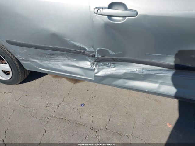 Toyota Corolla Ce Image 20