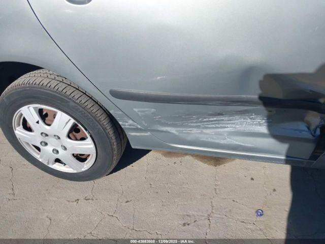 Toyota Corolla Ce Image 19