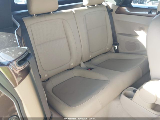 Volkswagen Beetle 1.8t Image 8