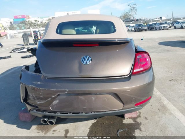 Volkswagen Beetle 1.8t Image 14