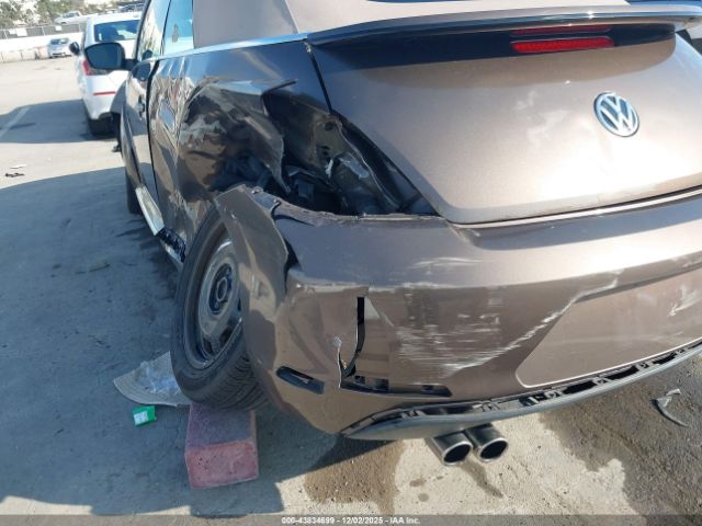 Volkswagen Beetle 1.8t Image 15