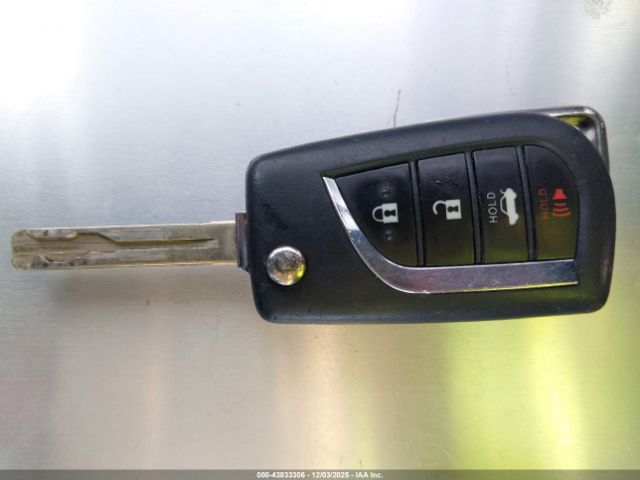 Toyota Corolla Le Image 8