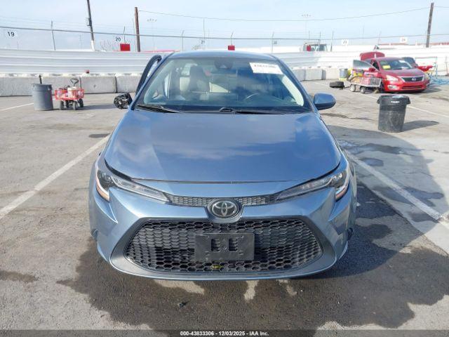 Toyota Corolla Le Image 15