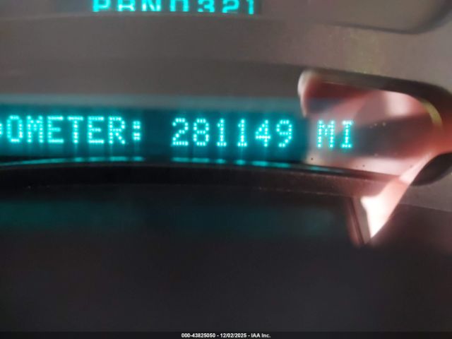 Chevrolet Tahoe Ls Image 11