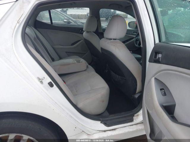 Kia Optima Lx Image 6