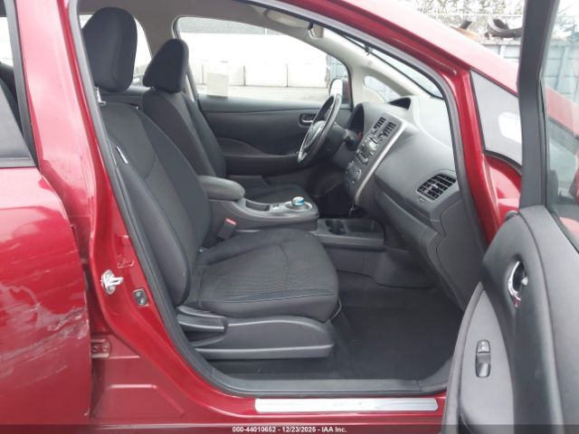 Nissan LEAF S Image 11