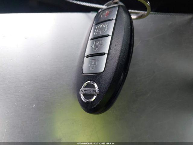 Nissan LEAF S Image 10