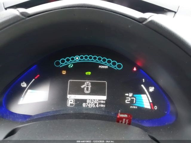 Nissan LEAF S Image 8
