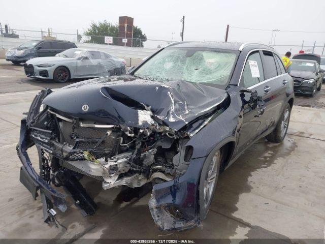 Mercedes-Benz GLC Suv Image 10