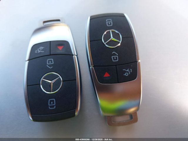 Mercedes-Benz GLC Suv Image 8