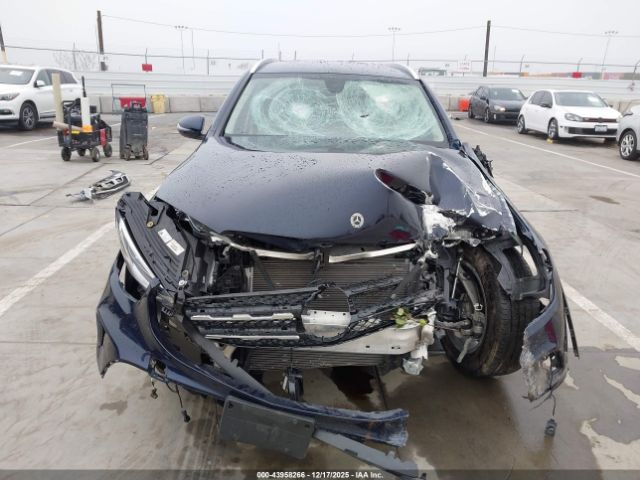 Mercedes-Benz GLC Suv Image 9