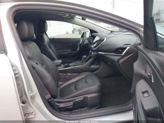 Chevrolet Volt Premier Image 3