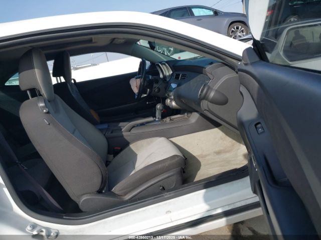 Chevrolet Camaro 1lt Image 10