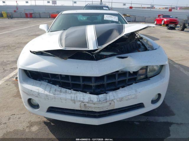 Chevrolet Camaro 1lt Image 8