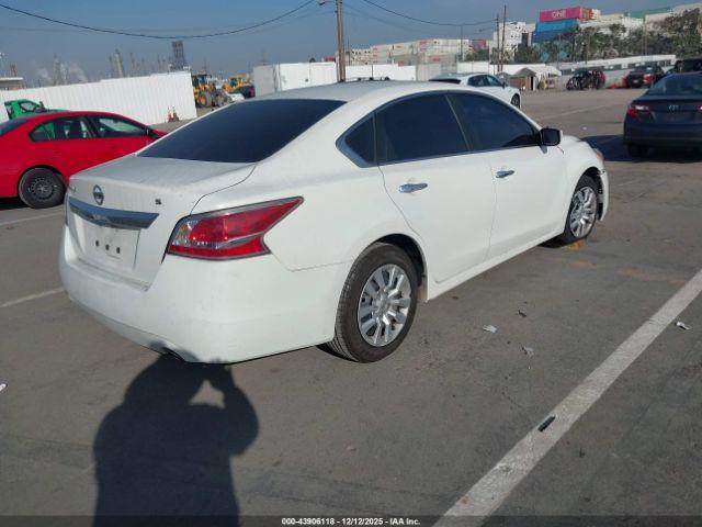 Nissan Altima Image 5