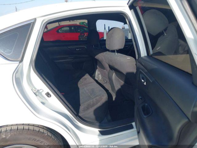 Nissan Altima Image 7