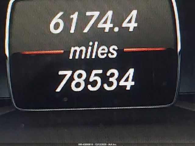 Mercedes-Benz GLK 4matic Image 13