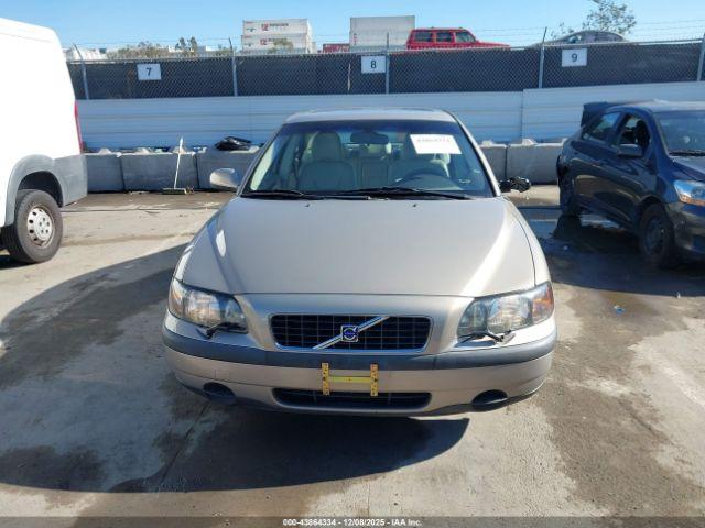 Volvo S60 2.4t Image 16