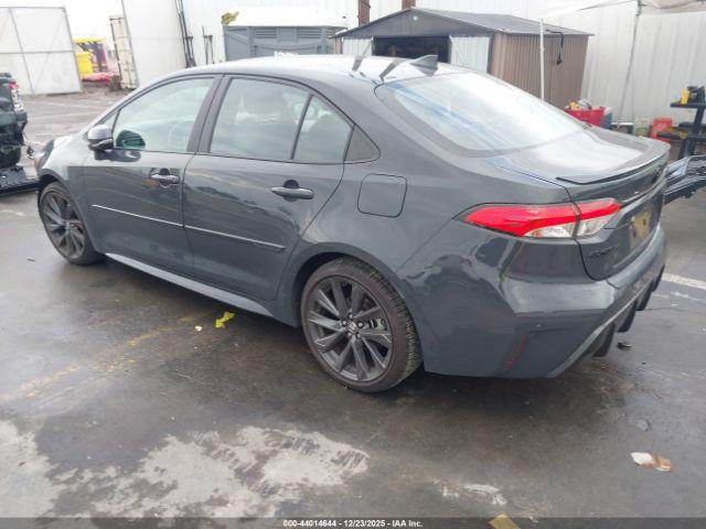 Toyota Corolla Se Image 13