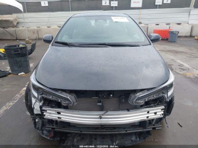 Toyota Corolla Se Image 10