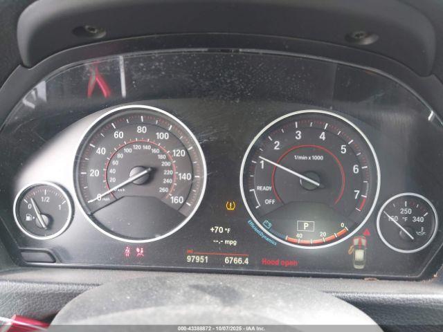 BMW 3 Series Image 9