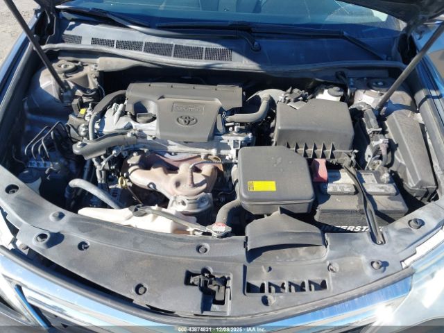 Toyota Camry Le Image 9