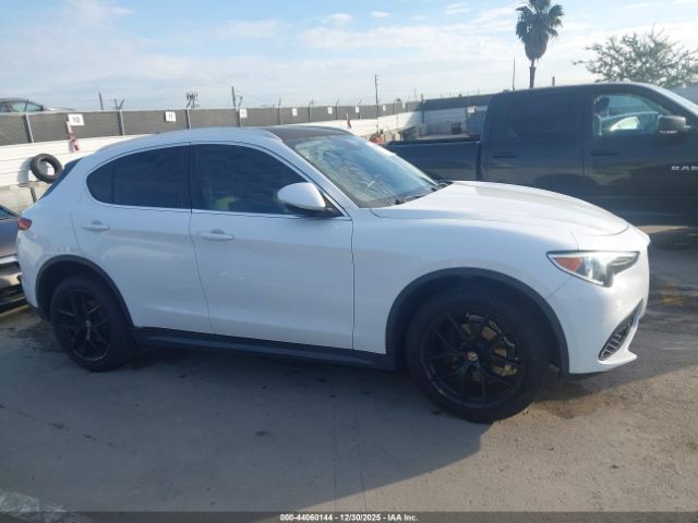 Alfa Romeo Stelvio Awd Image 15