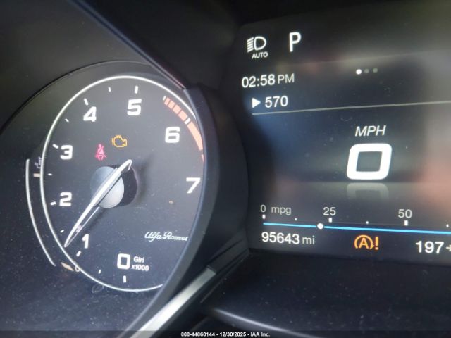 Alfa Romeo Stelvio Awd Image 9