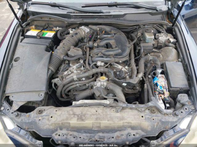 Lexus Is Image 11