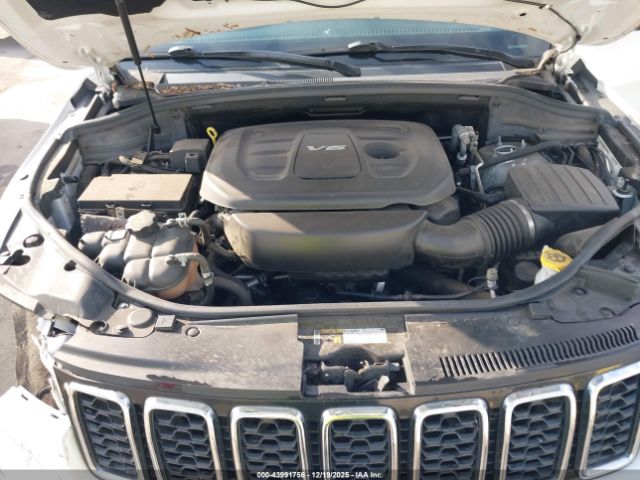 Jeep Grand Cherokee Limited 4x2 Image 14