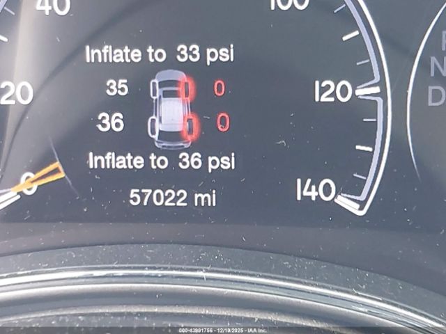 Jeep Grand Cherokee Limited 4x2 Image 12