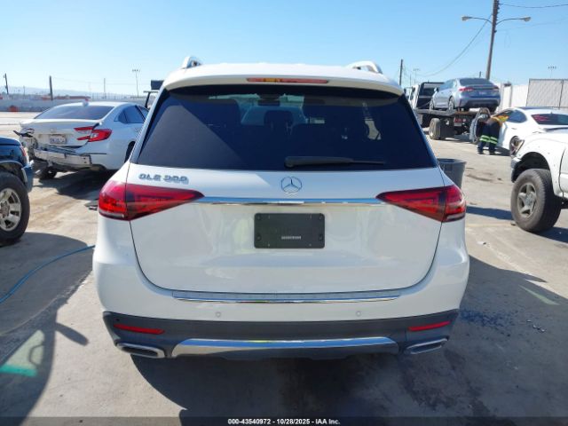 Mercedes-Benz GLE Image 14