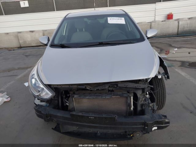 Hyundai ACCENT Se Image 11