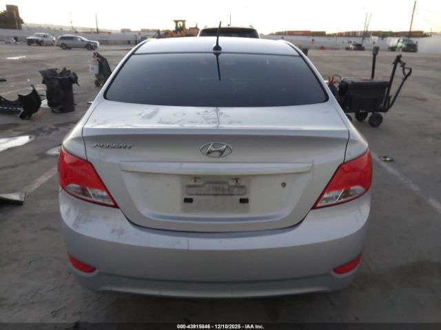 Hyundai ACCENT Se Image 13