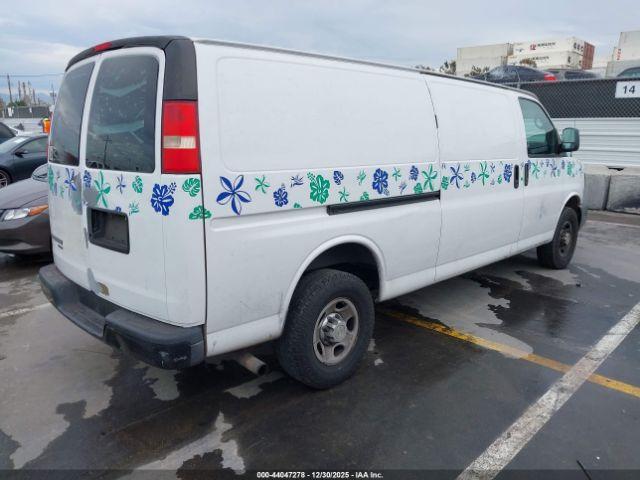 Chevrolet Express Work Van Image 6