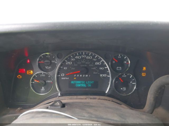 Chevrolet Express Work Van Image 5