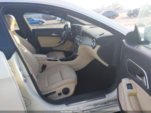 Mercedes-Benz Cla-class Image 2