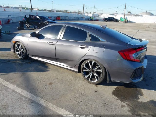 Honda Civic Image 17