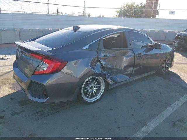 Honda Civic Image 16