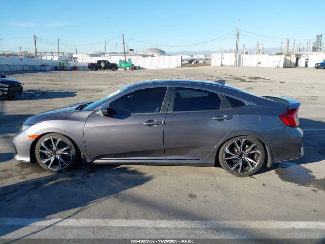 Honda Civic Image 15