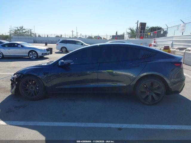 Tesla Model 3 Image 18